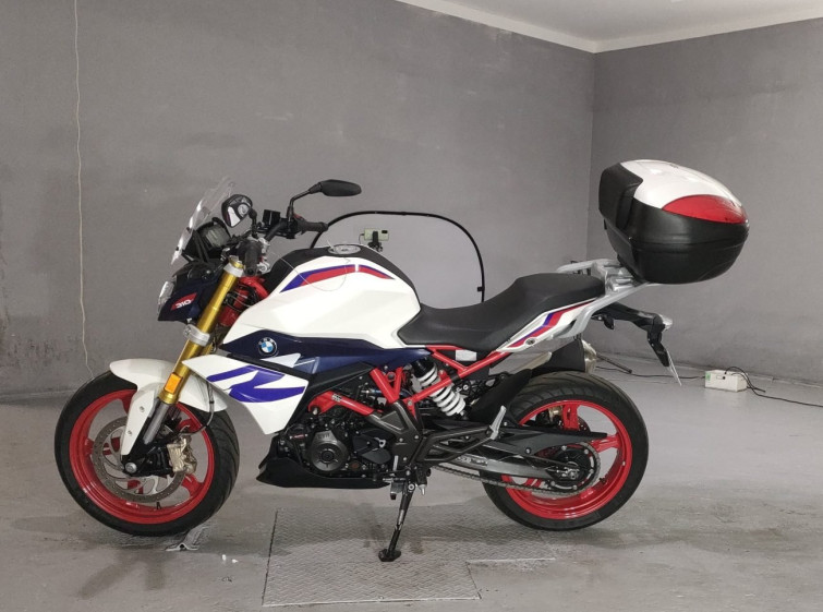Мотоцикл BMW G310R з пробігом 5359 km