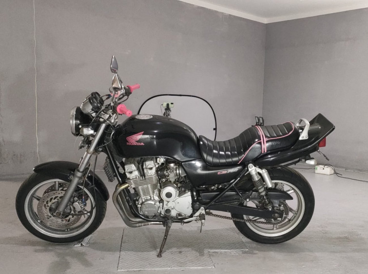 Мотоцикл Honda CB750 з пробігом 30858 km