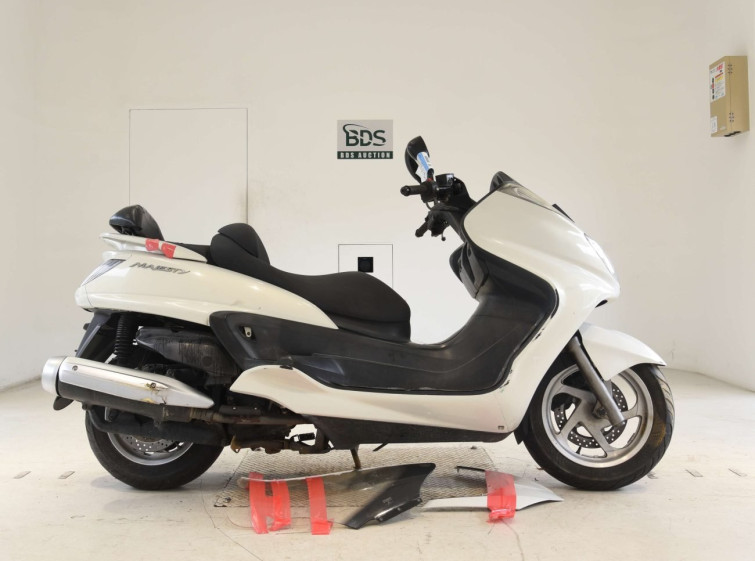 Мотоцикл Yamaha MAJESTY 250