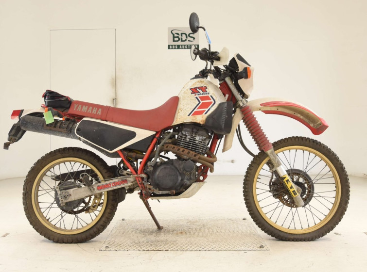 Мотоцикл Yamaha XT250T з пробігом 9333 km