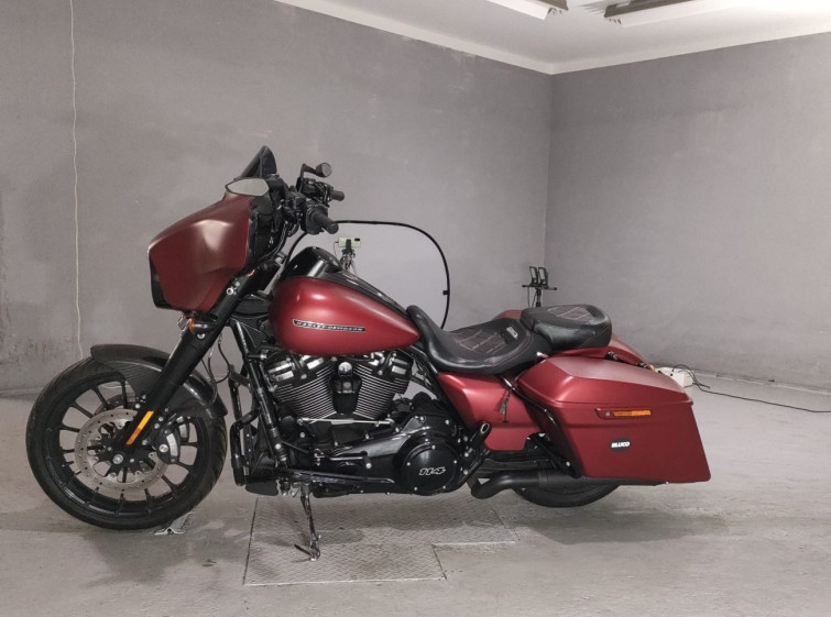 Мотоцикл HD STREET GLIDE FLHXS1870 з пробігом 24154 km