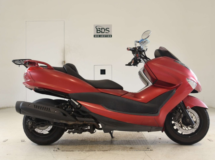Мотоцикл Yamaha MAJESTY 250