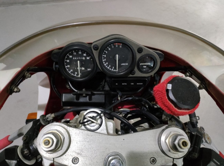 Мотоцикл Yamaha TZR250 с пробегом 22260 km