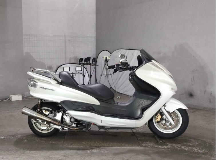 Мотоцикл Yamaha MAJESTY 250C з пробігом 18195 km