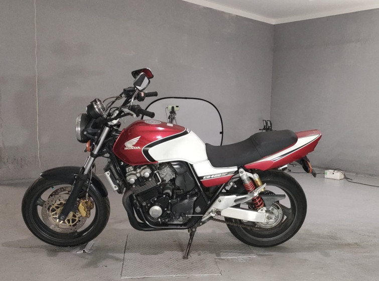 Мотоцикл Honda CB400SFV с пробегом 56642 km