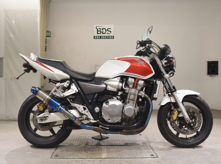 Мотоцикл Honda CB1300SF з пробігом 25086 km
