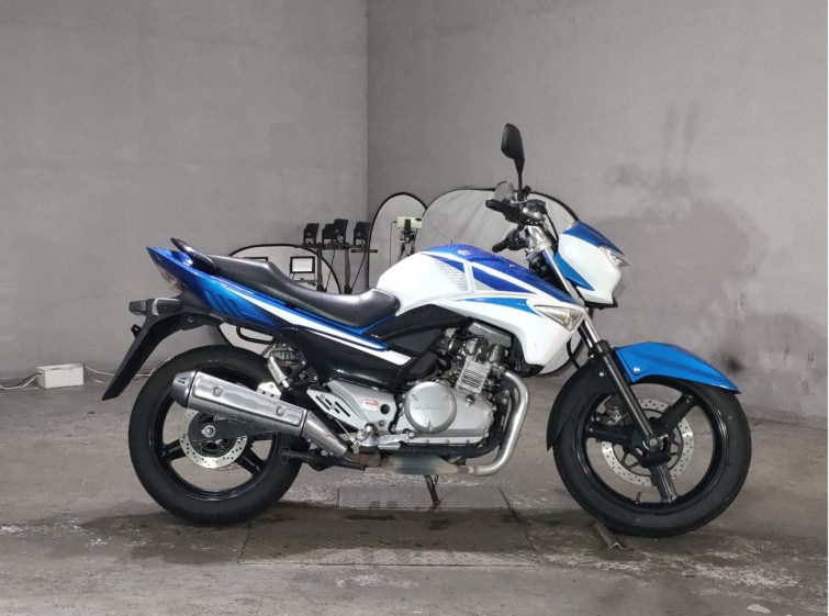 Мотоцикл Suzuki GSR250 с пробегом 30024 km