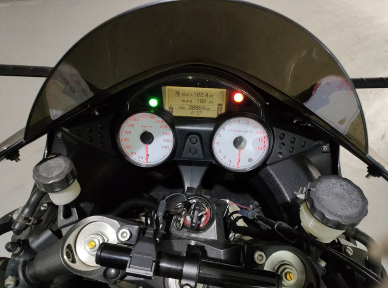 Мотоцикл Kawasaki ZZ-R1400 з пробігом 38964 km