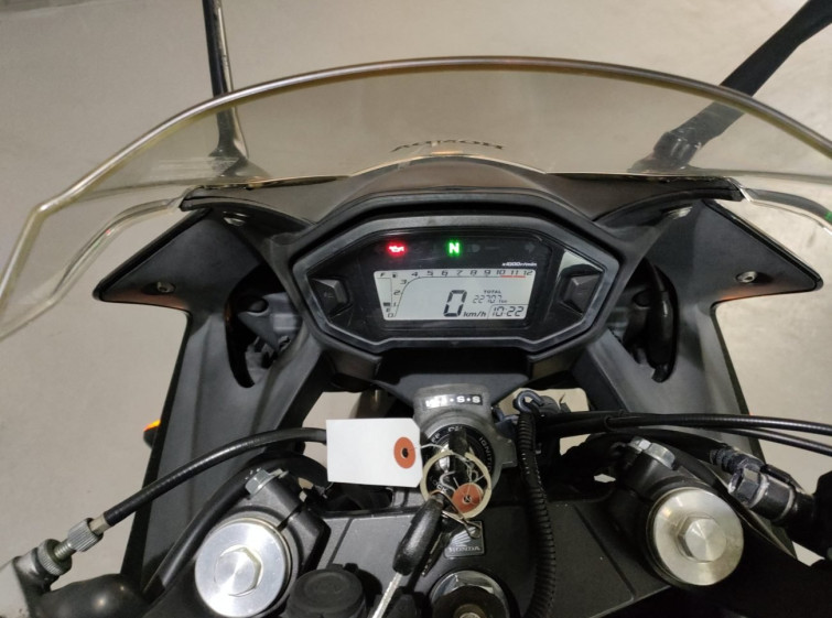 Мотоцикл Honda CBR400R з пробігом 22707 km