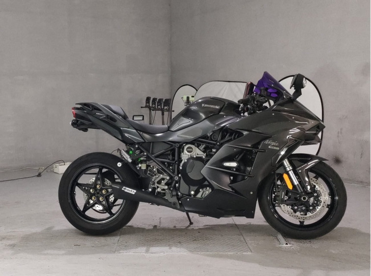 Мотоцикл Kawasaki NINJA H2 SX с пробегом 19962 km