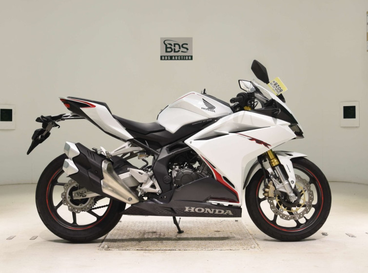 Мотоцикл Honda CBR250RRA с пробегом 5379 km
