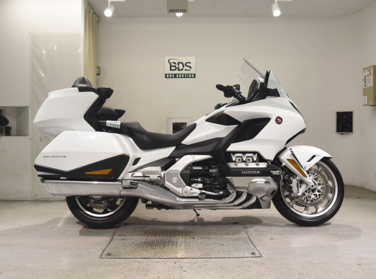 Мотоцикл Honda GL1800 TOUR D з пробігом 24242 km