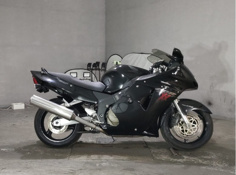 Мотоцикл Honda CBR1100XX BLACKBIRD с пробегом 46614 km