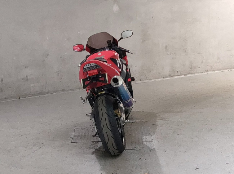 Мотоцикл Honda CBR954RR з пробігом 23947 km