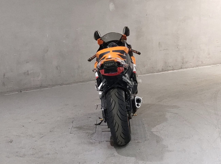 Мотоцикл Honda CBR1000RR с пробегом 27074 km