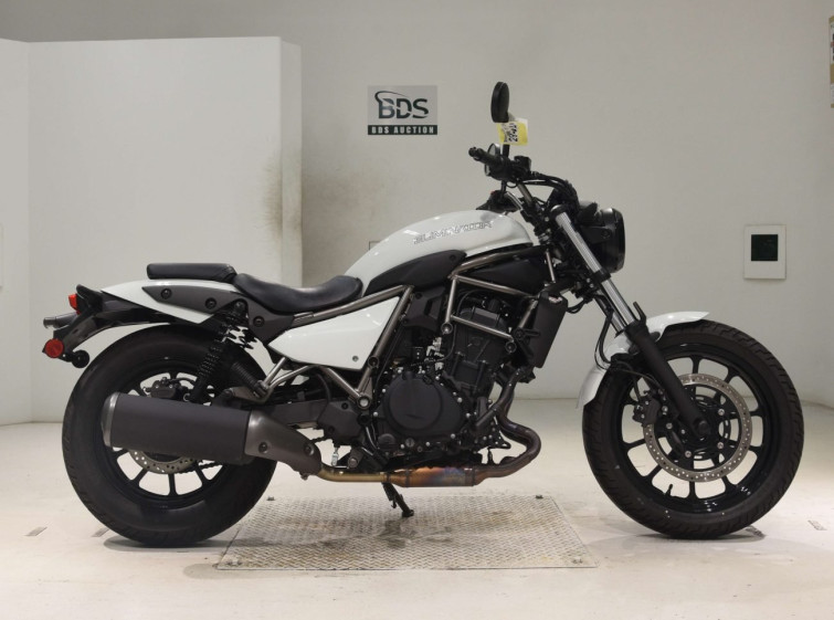 Мотоцикл Kawasaki ELIMINATOR400-3 з пробігом 2382 km
