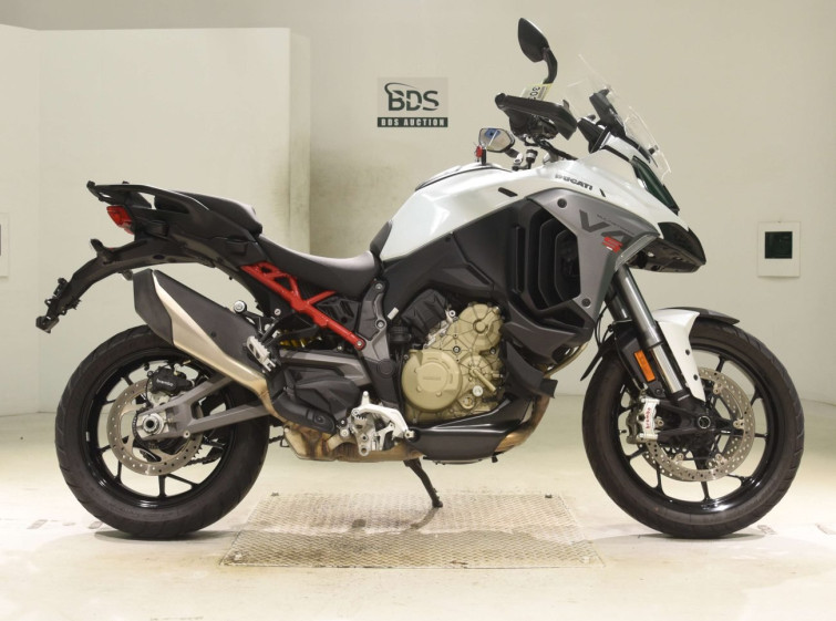 Мотоцикл Ducati MULTISTRADA V4S с пробегом 11372 km