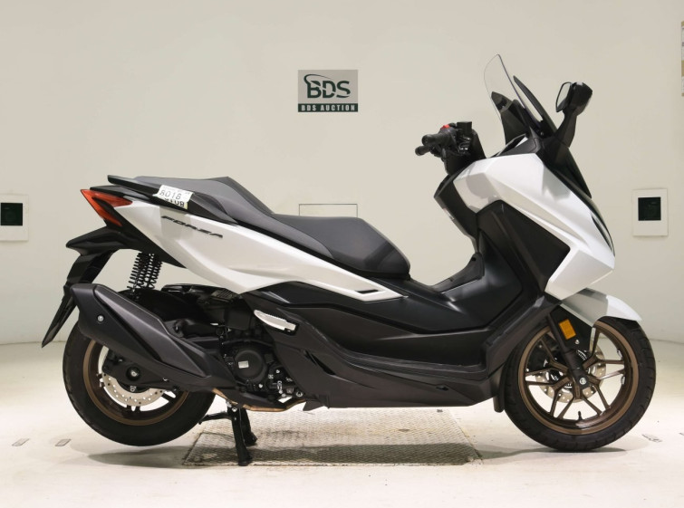 Мотоцикл Honda FORZA-6 с пробегом 417 km