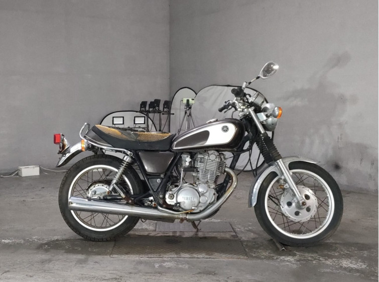 Мотоцикл Yamaha SR400 з пробігом 12332 km