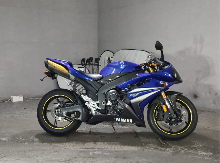 Мотоцикл Yamaha YZF-R1 с пробегом 75764 km