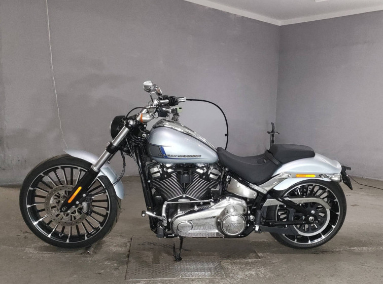 Мотоцикл HD FXBR1920 з пробігом 2973 km