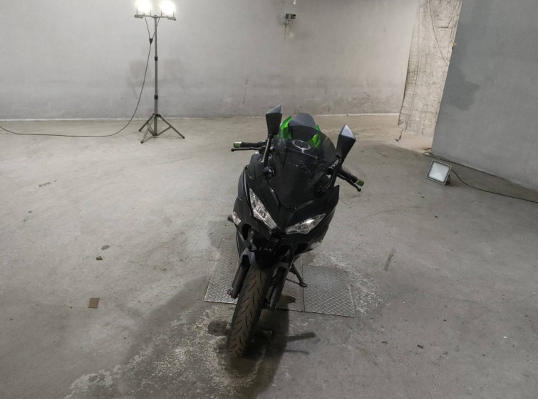 Мотоцикл Kawasaki NINJA400 з пробігом 6314 km