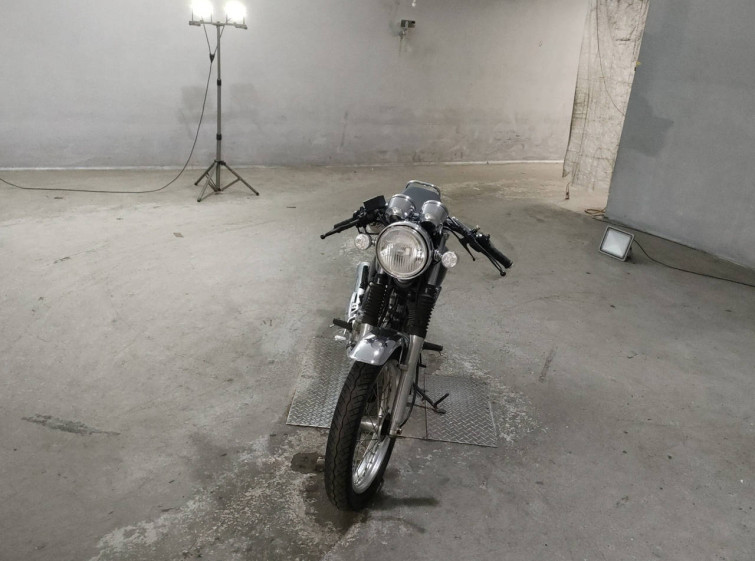 Мотоцикл Yamaha SR400 с пробегом 16589 km