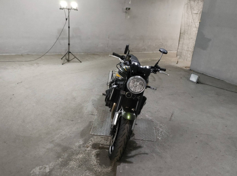 Мотоцикл Kawasaki Z900RS с пробегом 17728 km