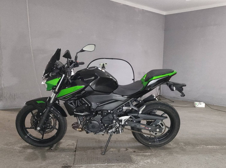 Мотоцикл Kawasaki Z250 с пробегом 660 km