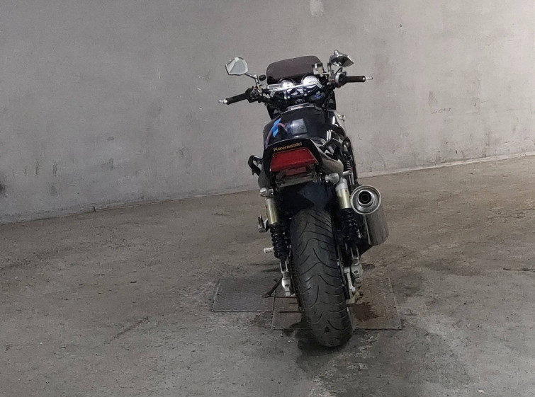 Мотоцикл Kawasaki ZRX1200R с пробегом 8832 km