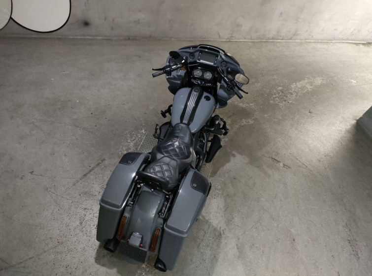 Мотоцикл HD ROAD GLIDE FLTRXSE1923 CVO с пробегом 20400 km