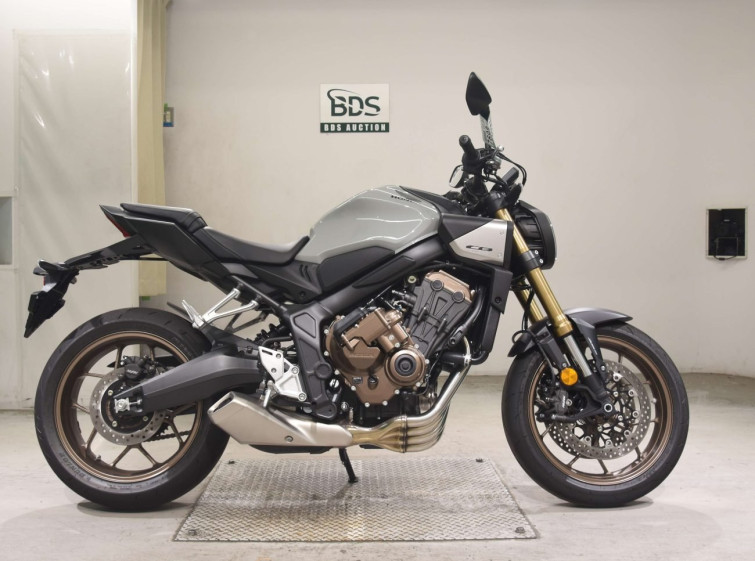 Мотоцикл Honda CB650R-2 с пробегом 406 km