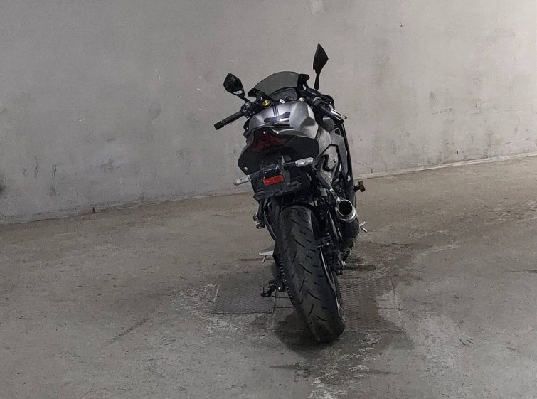 Мотоцикл Kawasaki ninja zx-4r se с пробегом 2293 km