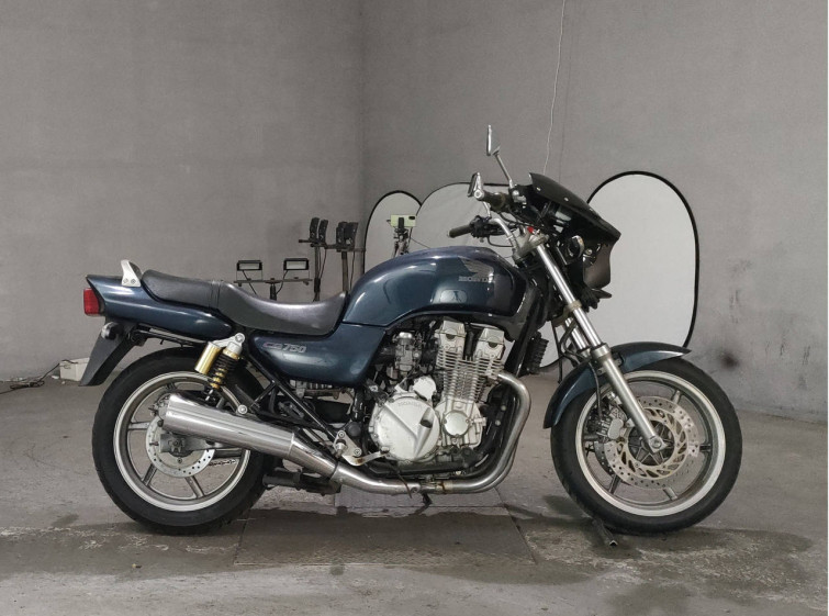 Мотоцикл Honda CB750 с пробегом 17442 km