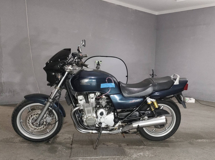 Мотоцикл Honda CB750 с пробегом 17442 km