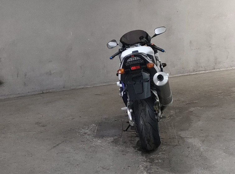 Мотоцикл Honda CBR954RR з пробігом 15426 km