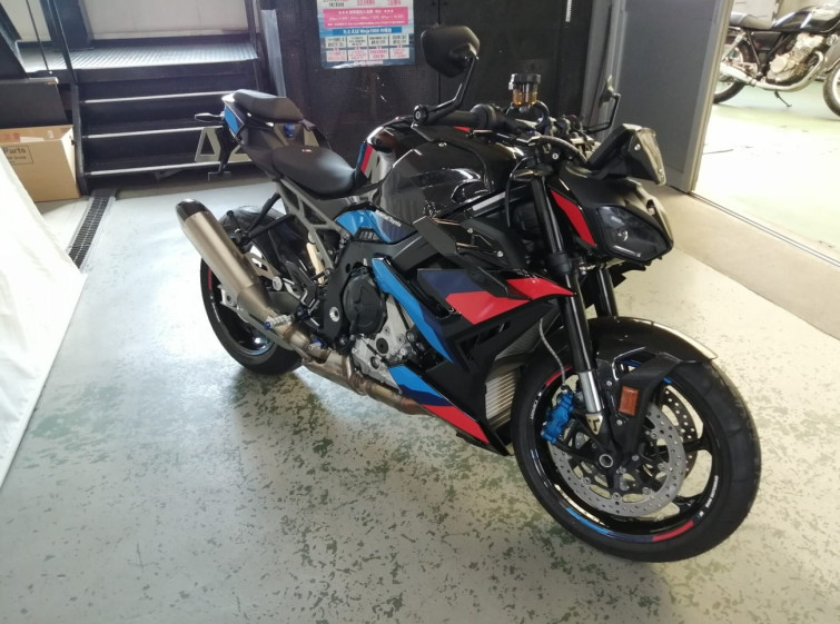 Мотоцикл BMW M1000R з пробігом 289 km