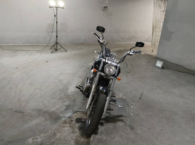 Мотоцикл Yamaha DRAGSTAR XVS400