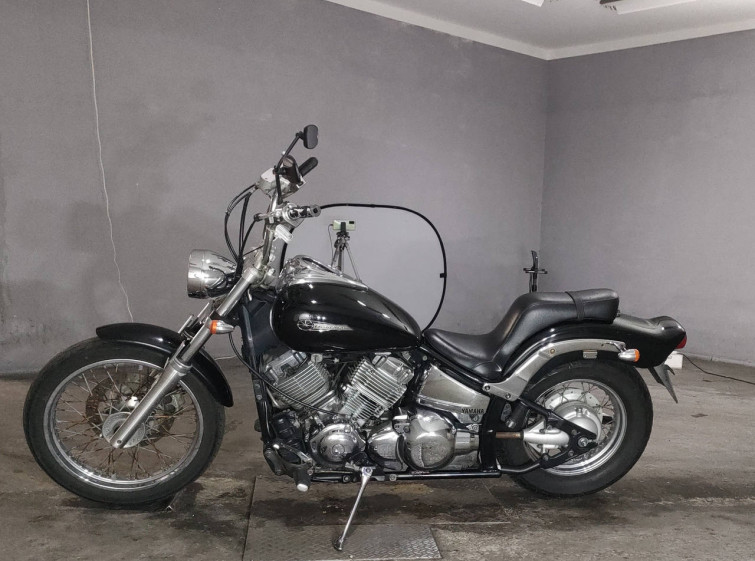 Мотоцикл Yamaha DRAGSTAR XVS400