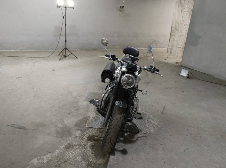 Мотоцикл Triumph bonneville speedmaster с пробегом 18781 km