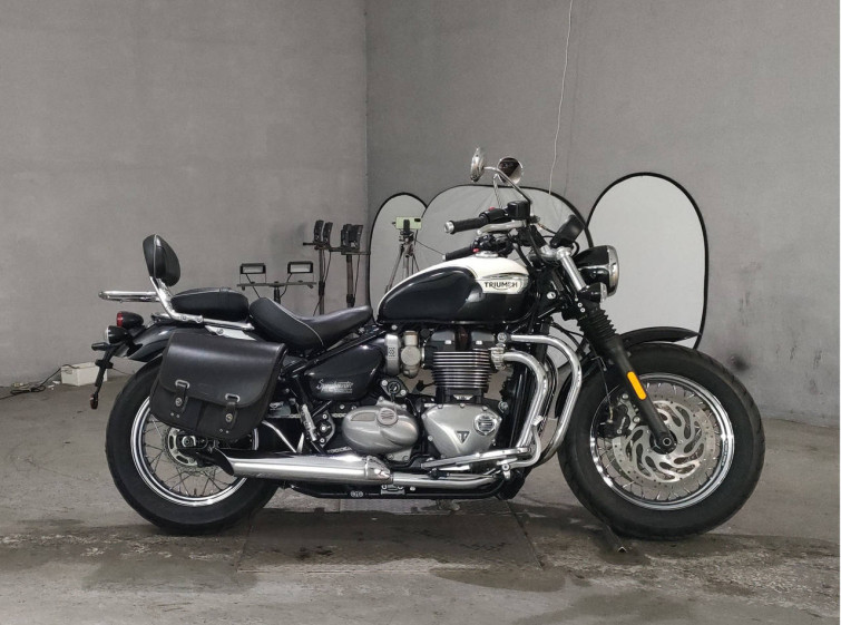 Мотоцикл Triumph bonneville speedmaster с пробегом 18781 km