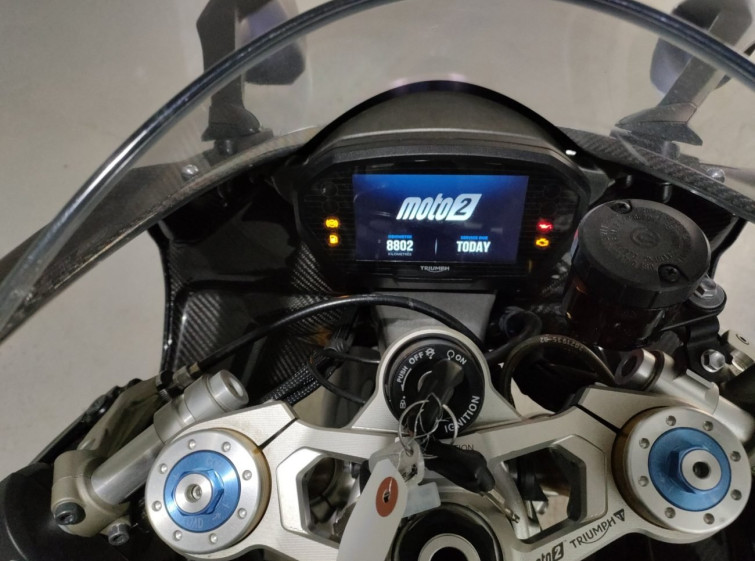Мотоцикл Triumph DAYTONA MOTO2 765 LTD з пробігом 8802 km
