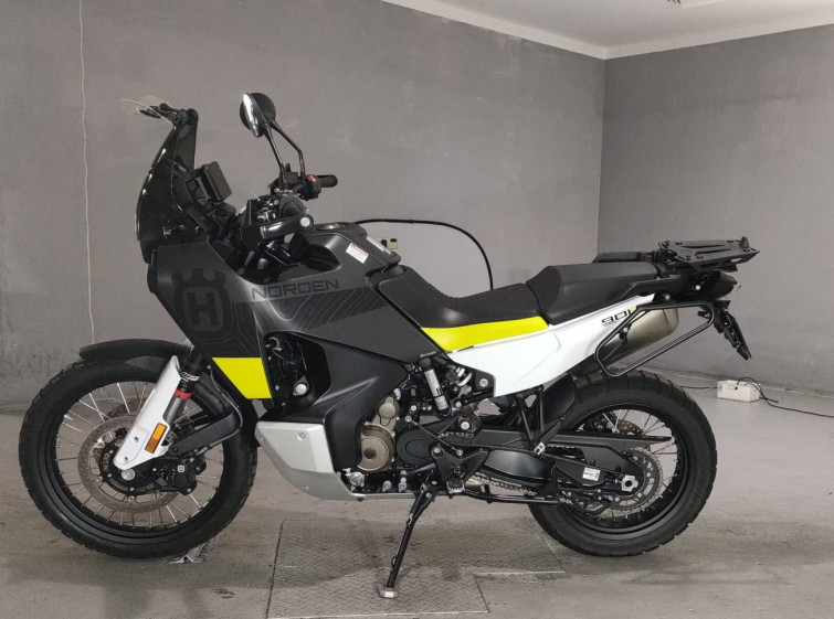 Мотоцикл Husqvarna NORDEN901 з пробігом 6369 km
