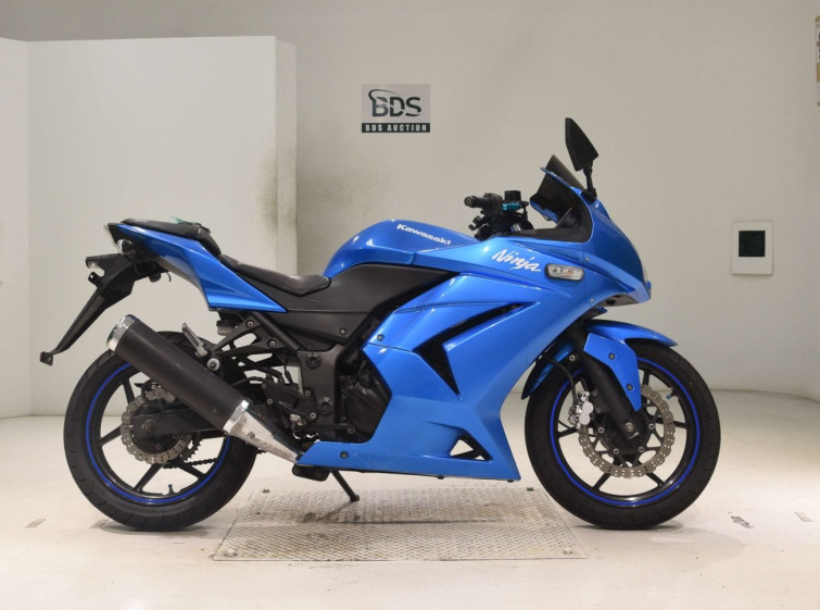 Мотоцикл Kawasaki NINJA250R з пробігом 29692 km