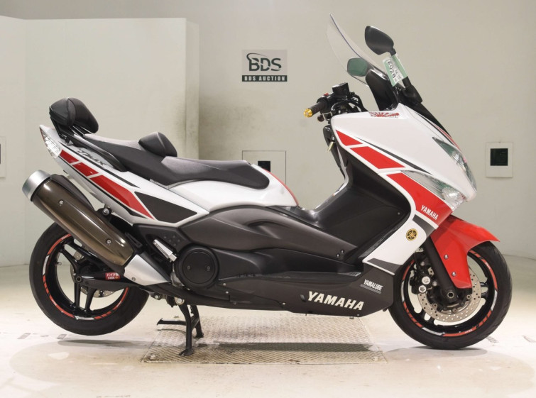 Мотоцикл Yamaha T-MAX500 с пробегом 11116 km