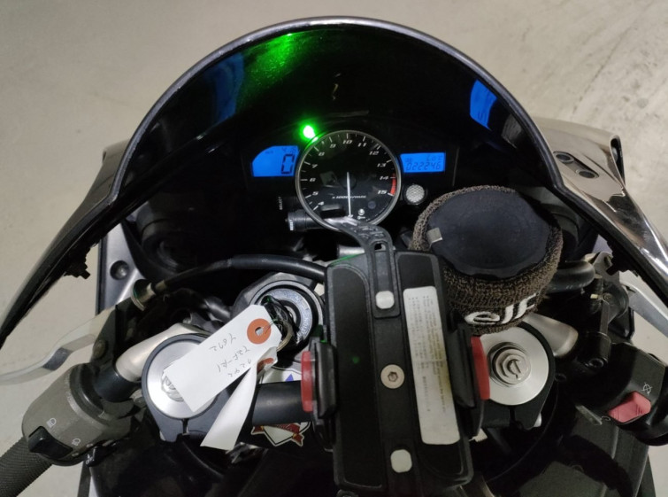 Мотоцикл Yamaha YZF-R1 с пробегом 22246 km