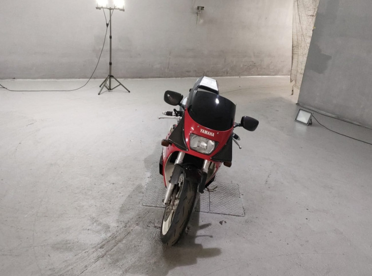 Мотоцикл Yamaha TZR250 с пробегом 2587 km