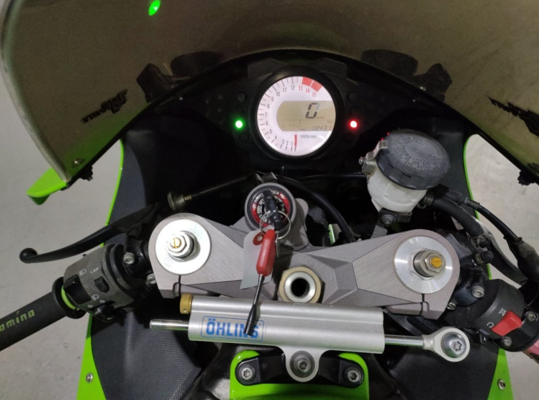 Мотоцикл Kawasaki NINJA ZX-10R з пробігом 18431 km