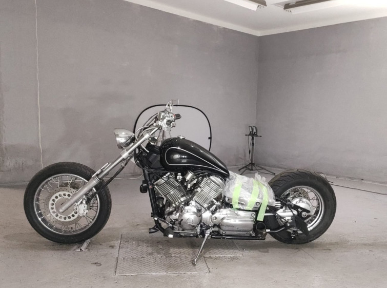 Мотоцикл Yamaha DRAGSTAR XVS1100 с пробегом 611 km