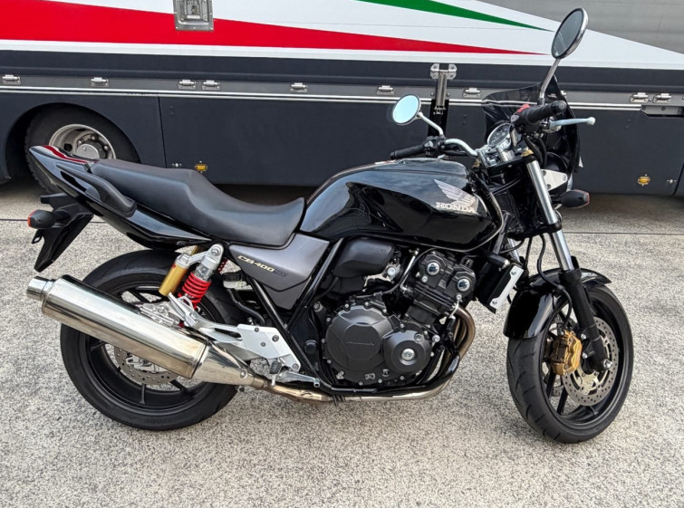 Мотоцикл Honda CB400SF з пробігом 28671 km
